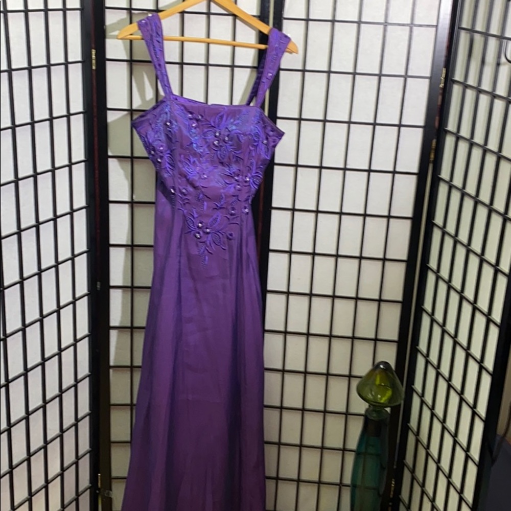 Stone Ferris Sterling Formal Dress Size 10
